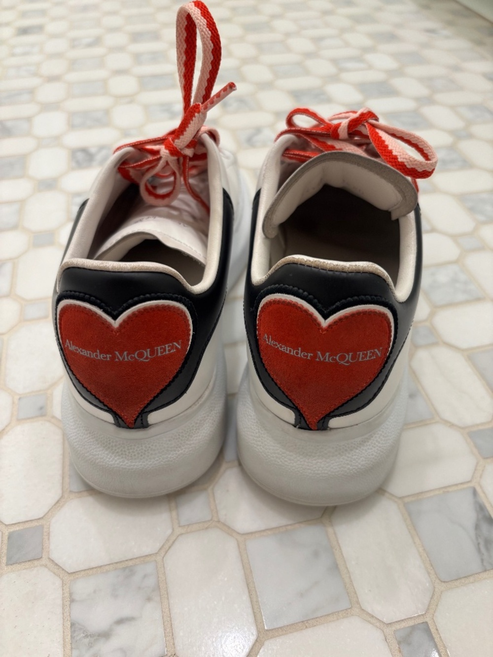Alexander McQueen ♥️ sneaker size 35.5